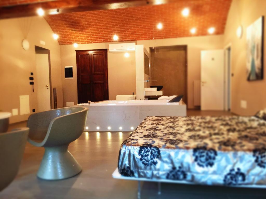 Le Lanterne Hotel Borgo San Dalmazzo Bilik gambar