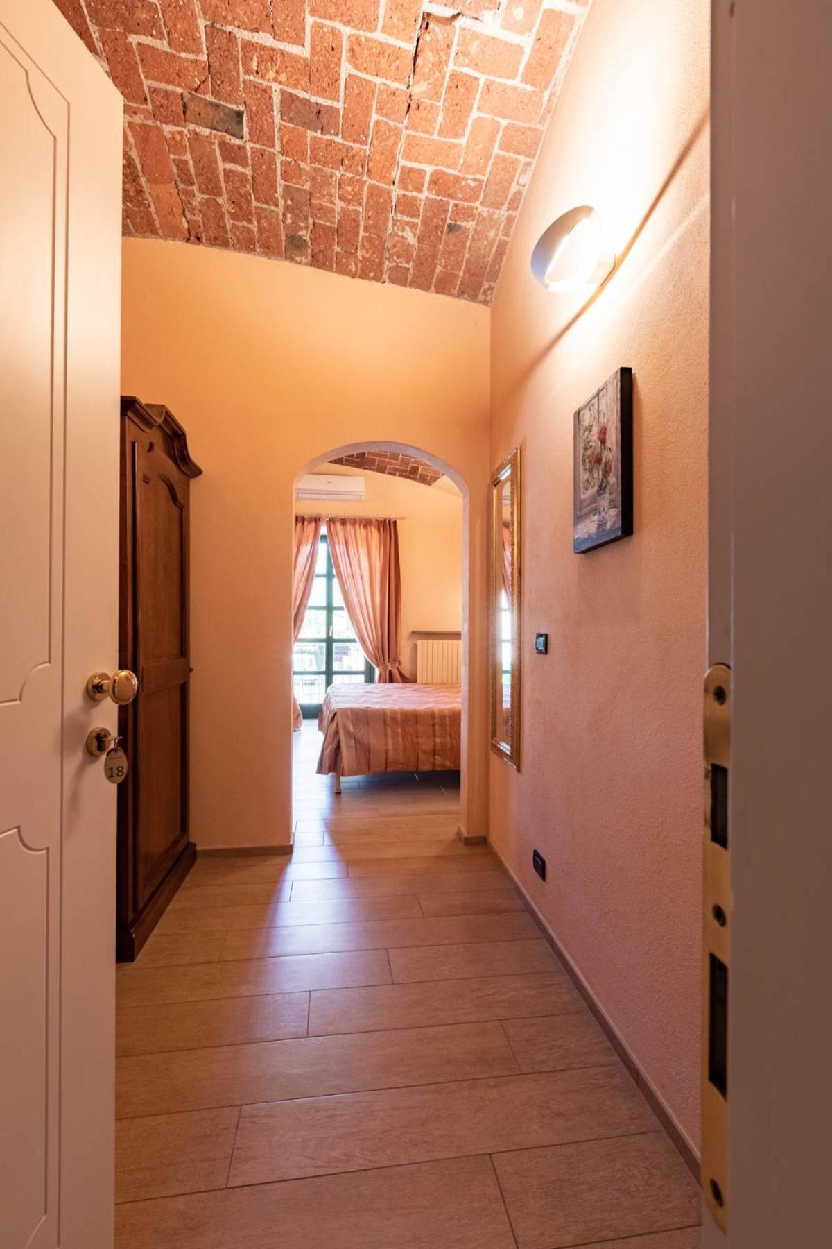 Le Lanterne Hotel Borgo San Dalmazzo Luaran gambar