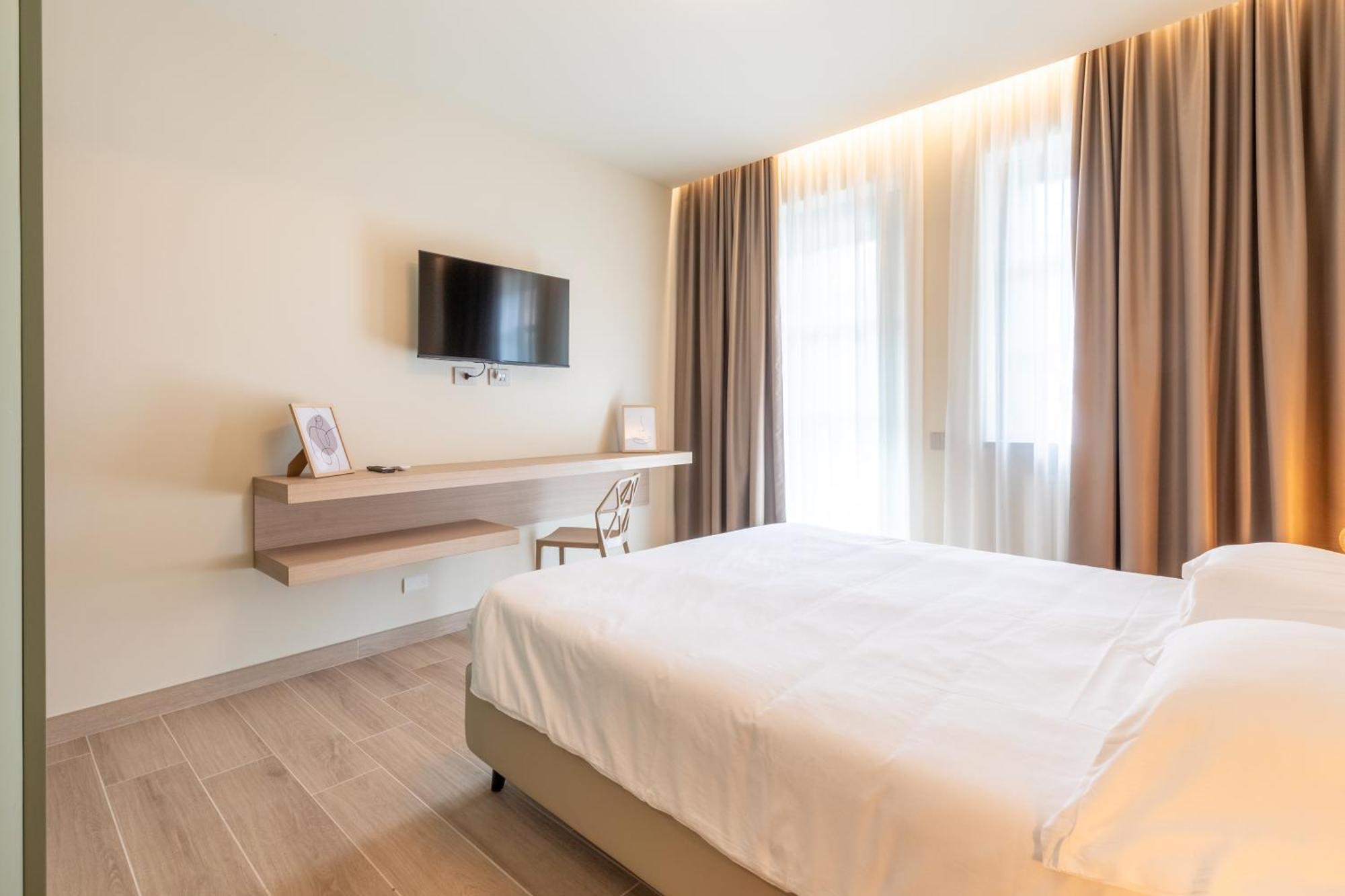 Le Lanterne Hotel Borgo San Dalmazzo Luaran gambar