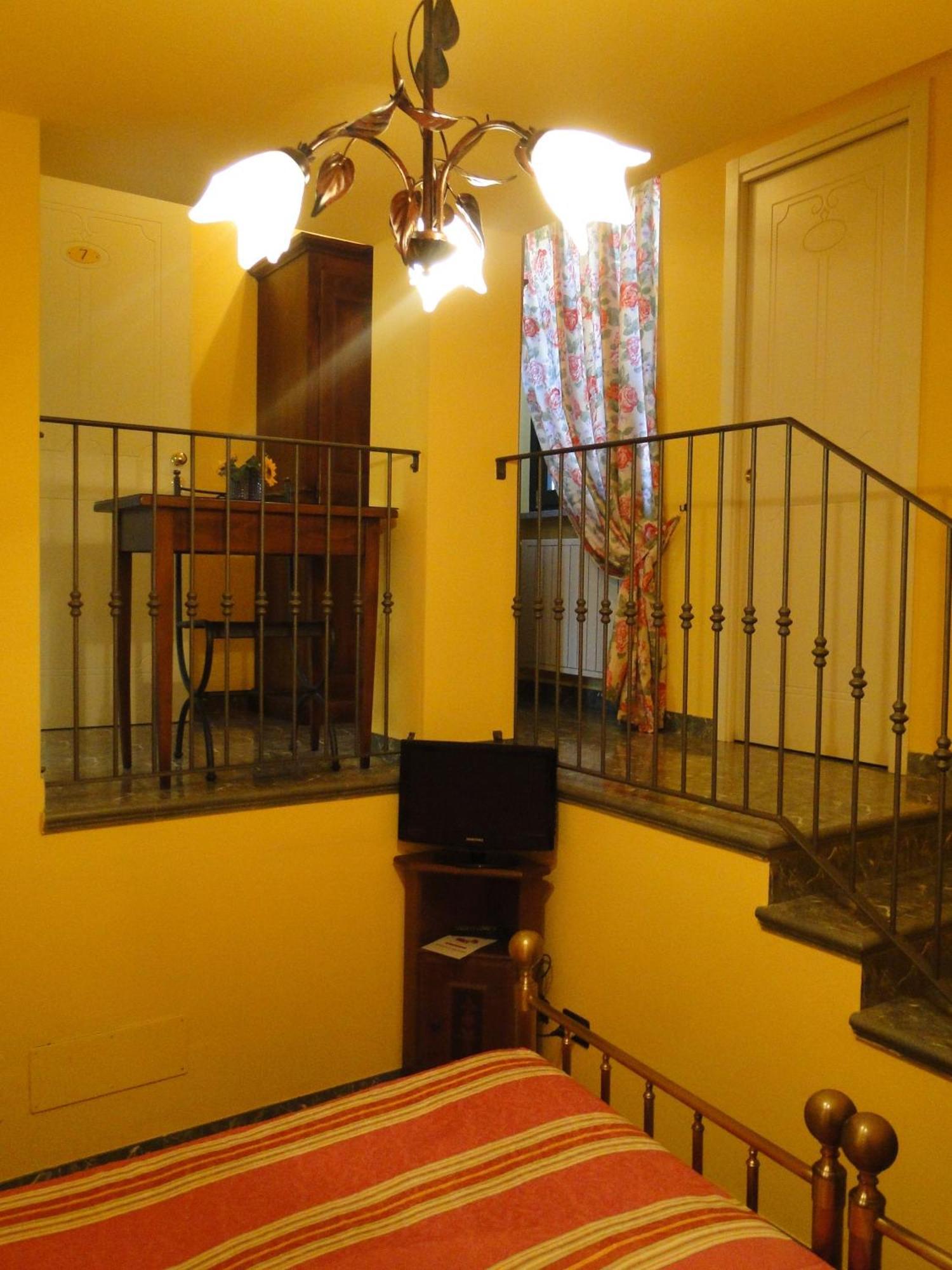 Le Lanterne Hotel Borgo San Dalmazzo Luaran gambar