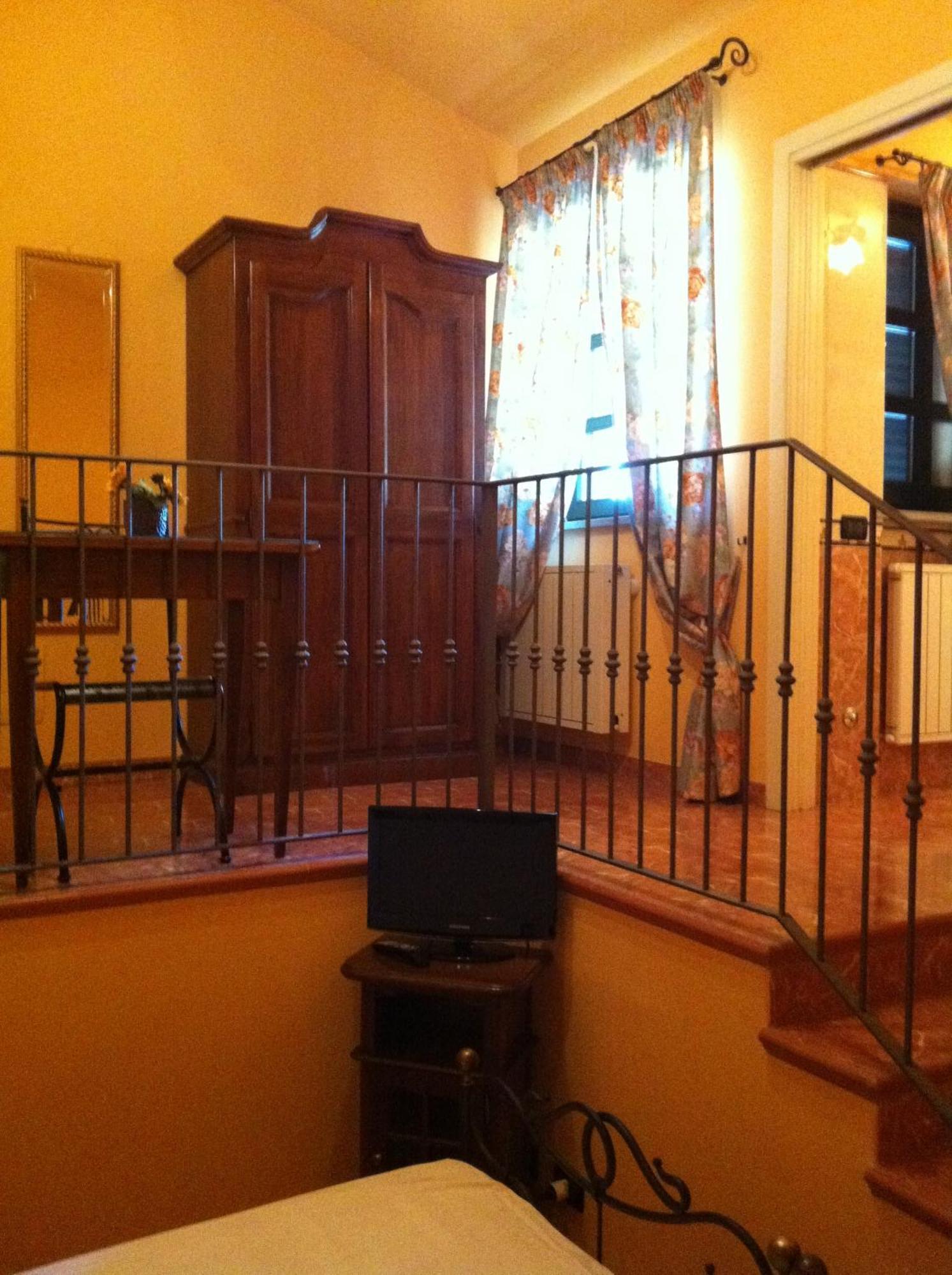 Le Lanterne Hotel Borgo San Dalmazzo Luaran gambar