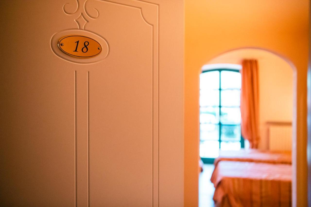 Le Lanterne Hotel Borgo San Dalmazzo Luaran gambar